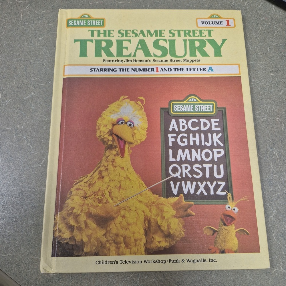 Sesame Street Treasury Vol. 1 : Starring the Number 1 and the Letter A